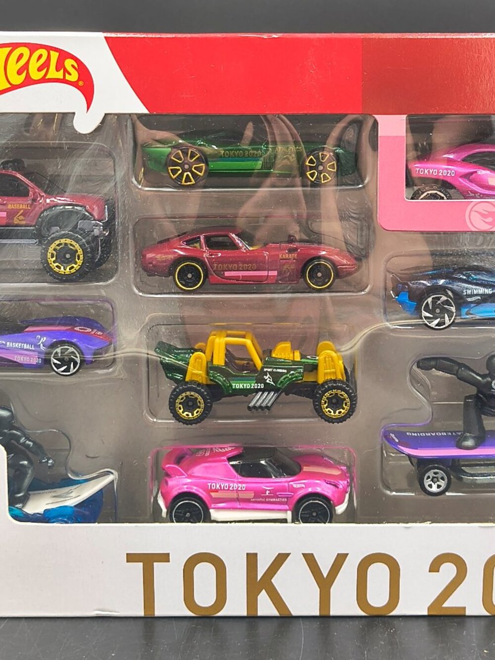 Mattel Hot Wheels Tokyo 2020 Olympics 10 Car Collector's Pack SEALED Dune Daddy